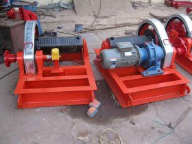 QPQ卷揚式啟閉機(jī)